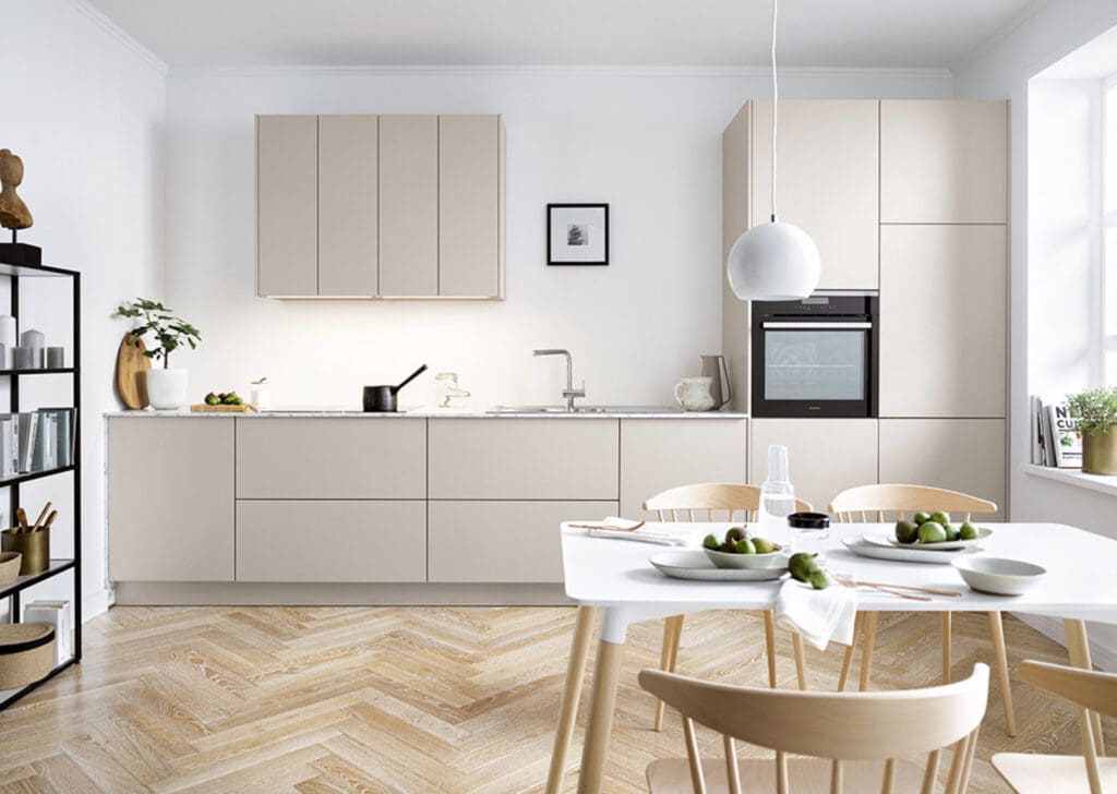 Open plan vs. closed kitchen layouts | MHK Kitchen Experts