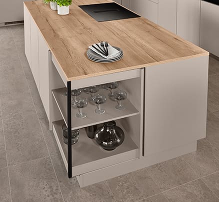 Neuheiten26 Kuechen Furnspin Rechts 31212 25 Senso 483 D | MHK Kitchen Experts